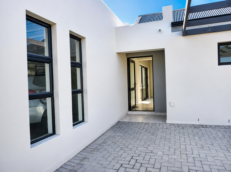 2 Bedroom Property for Sale in Laguna Western Cape